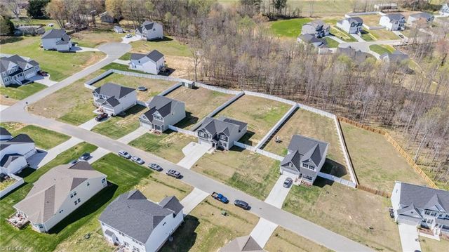 1355 Ouray Drive, Kernersville, NC 27284