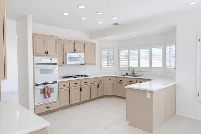 78715 Naples Drive, La Quinta, CA 92253