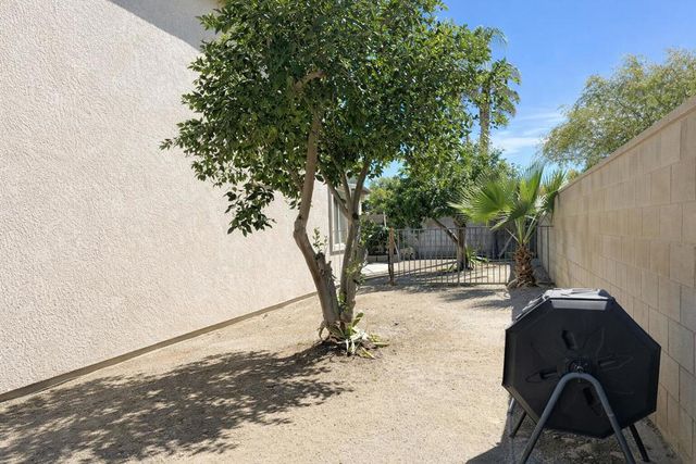 78715 Naples Drive, La Quinta, CA 92253