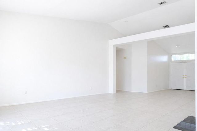 78715 Naples Drive, La Quinta, CA 92253