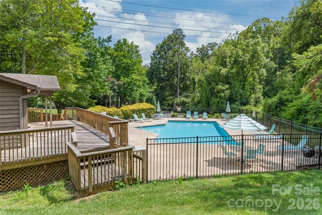 3538 Colony Crossing Drive, Charlotte, NC 28226