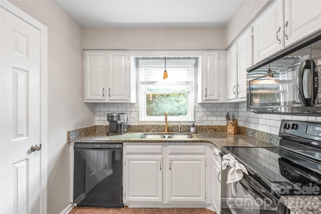 3538 Colony Crossing Drive, Charlotte, NC 28226