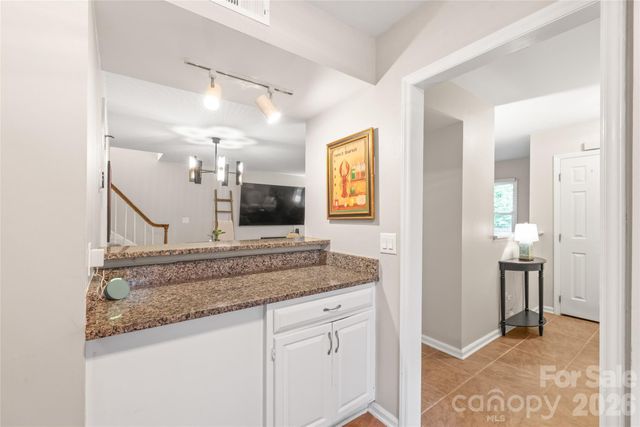 3538 Colony Crossing Drive, Charlotte, NC 28226