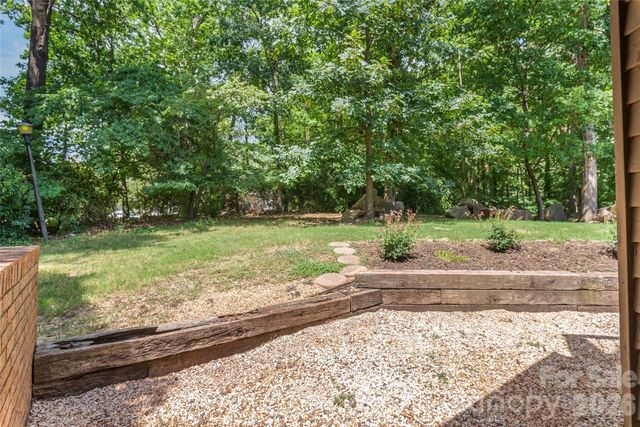 3538 Colony Crossing Drive, Charlotte, NC 28226