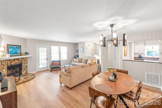 3538 Colony Crossing Drive, Charlotte, NC 28226