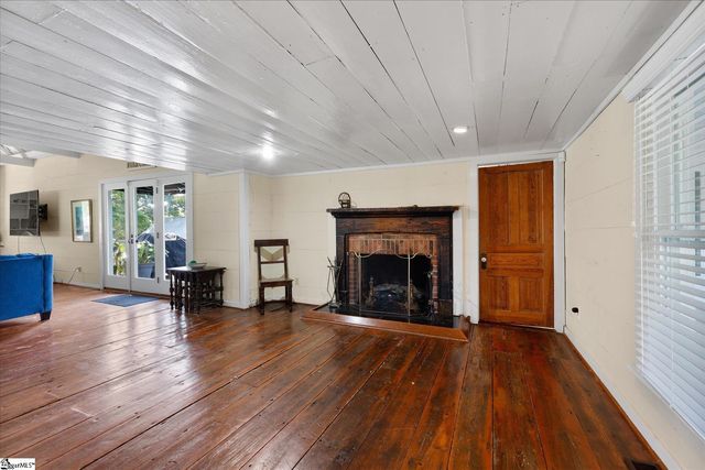 1124 Tugaloo Road, Landrum, SC 29356