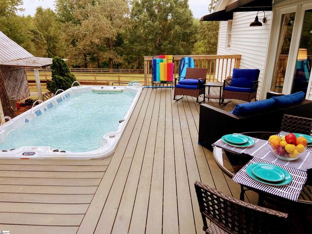 1124 Tugaloo Road, Landrum, SC 29356