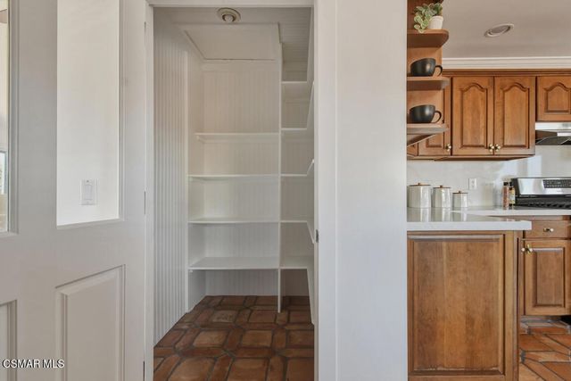 376 S Ventu Park Road, Newbury Park, CA 91320