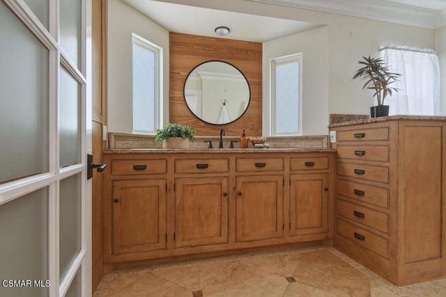 376 S Ventu Park Road, Newbury Park, CA 91320