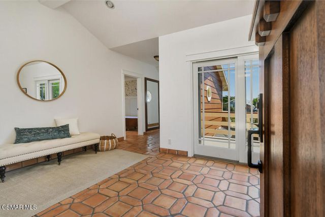 376 S Ventu Park Road, Newbury Park, CA 91320