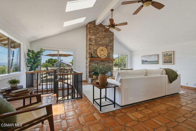 376 S Ventu Park Road, Newbury Park, CA 91320