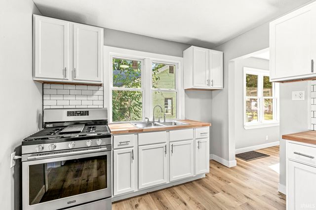 734 S 33rd Street, South Bend, IN 46615