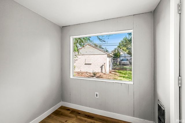 734 S 33rd Street, South Bend, IN 46615