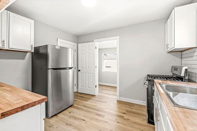 734 S 33rd Street, South Bend, IN 46615