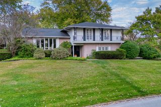 2511 LAKESIDE Drive, Erie, PA 16511