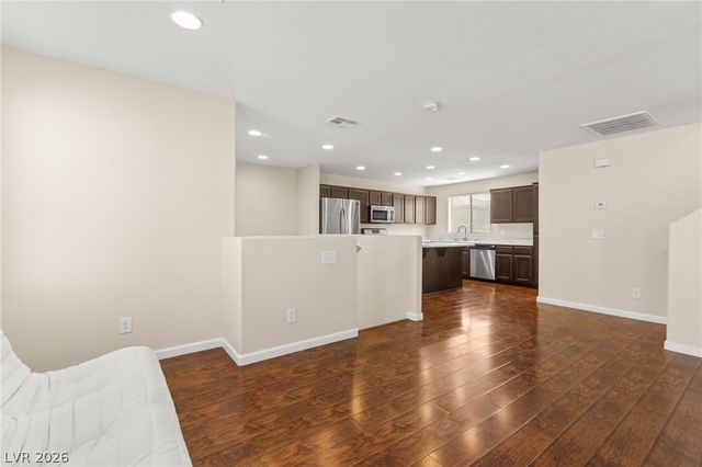 6984 Canary Ivy Way, Las Vegas, NV 89156