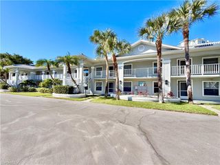 509 Roma CT 107, Naples, FL 34110