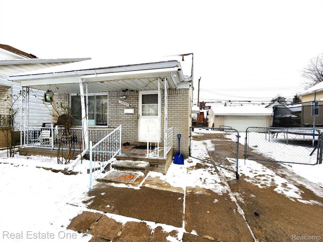 14203 BARCLAY Street, Dearborn, MI 48126