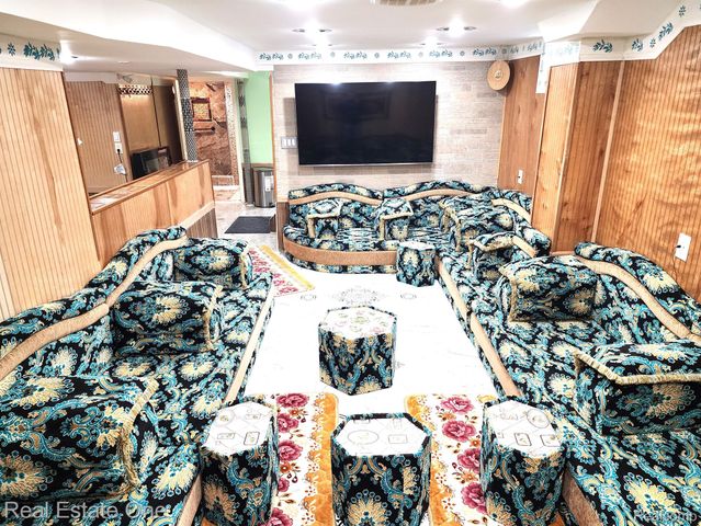 14203 BARCLAY Street, Dearborn, MI 48126