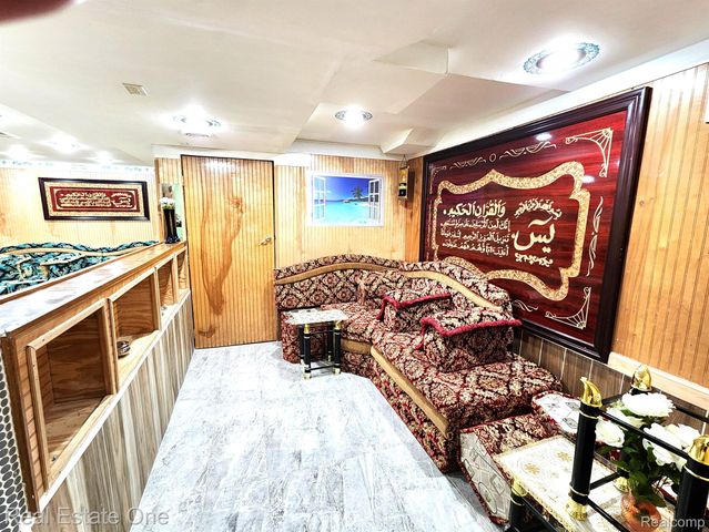 14203 BARCLAY Street, Dearborn, MI 48126