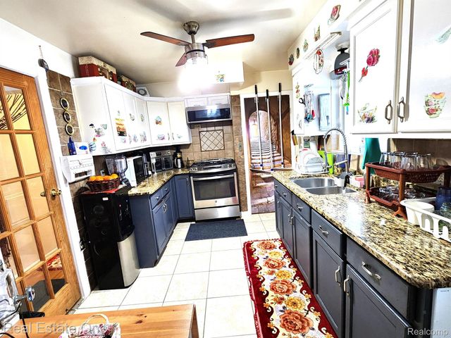 14203 BARCLAY Street, Dearborn, MI 48126