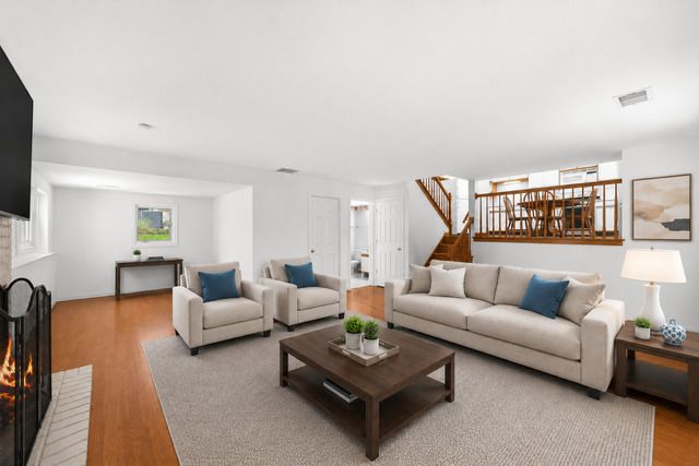 308 Chesapeake Lane, Bloomingdale, IL 60108