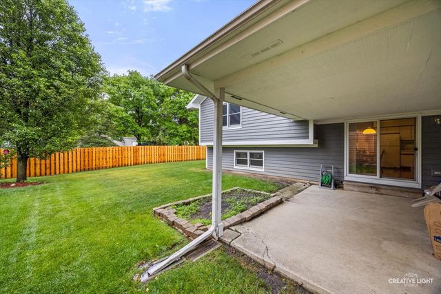 308 Chesapeake Lane, Bloomingdale, IL 60108