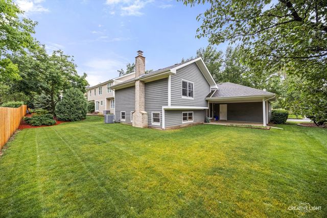 308 Chesapeake Lane, Bloomingdale, IL 60108