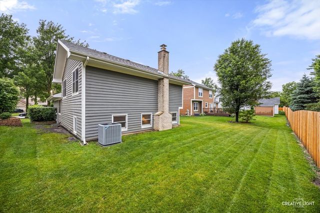 308 Chesapeake Lane, Bloomingdale, IL 60108