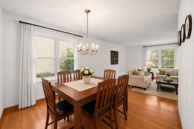 308 Chesapeake Lane, Bloomingdale, IL 60108
