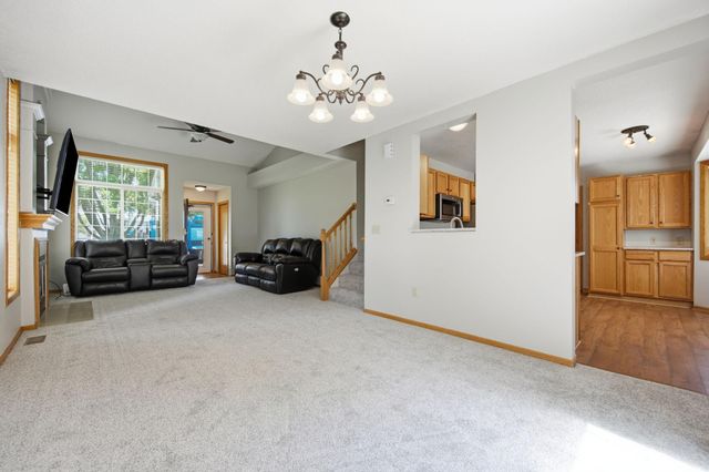 17700 41st Avenue N 80, Plymouth, MN 55446
