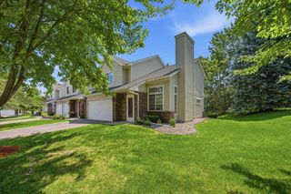 17700 41st Avenue N 80, Plymouth, MN 55446
