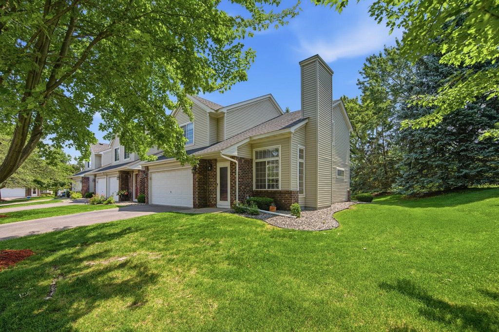 17700 41st Avenue N 80, Plymouth, MN 55446