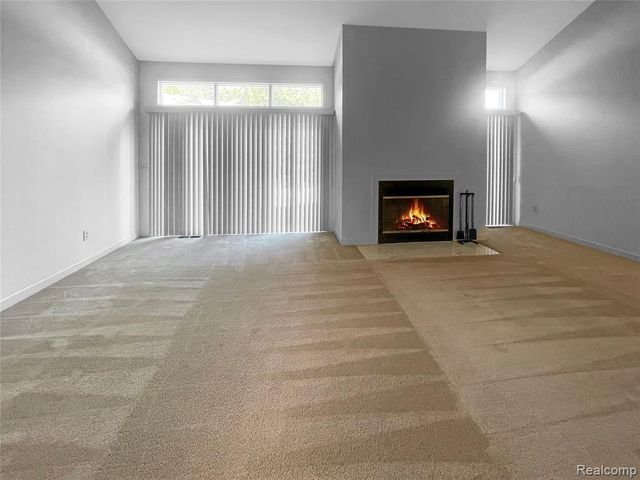 37547 Legends Trail Drive, Farmington, MI 48331