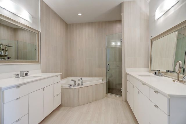 1632 Potomac Drive, Houston, TX 77057