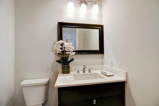 1632 Potomac Drive, Houston, TX 77057