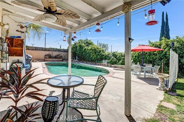 23106 Baltar, West Hills (los Angeles), CA 91304