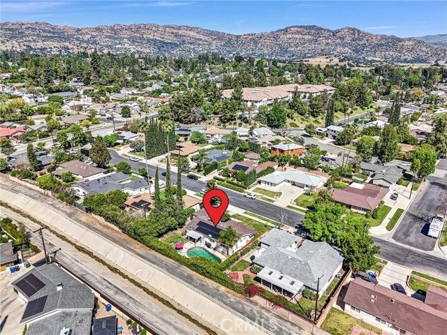 23106 Baltar, West Hills (los Angeles), CA 91304