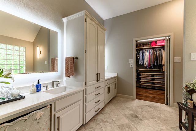 4105 Cross Bend Drive, Arlington, TX 76016