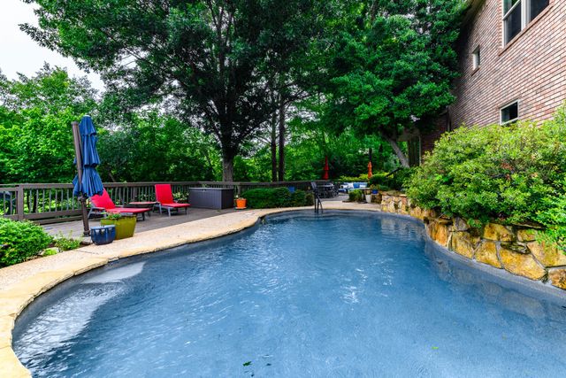 4105 Cross Bend Drive, Arlington, TX 76016