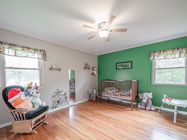 210 S East Street, Oakland City, IN 47660