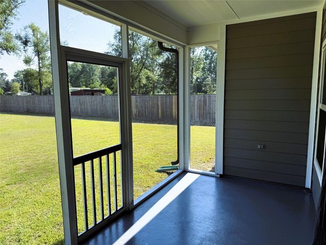 162 County Road 2221, Cleveland, TX 77327