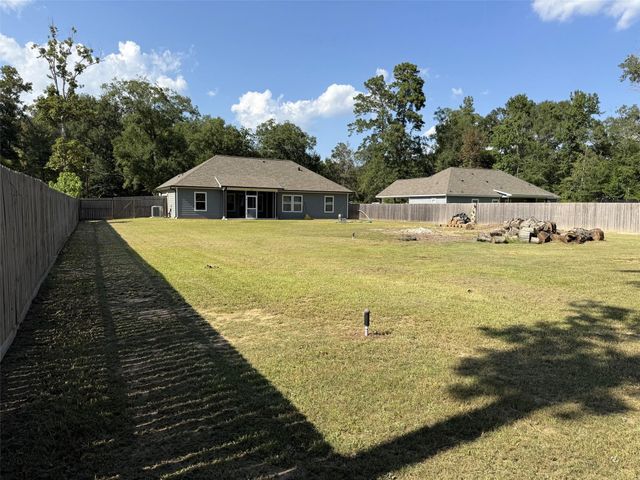 162 County Road 2221, Cleveland, TX 77327
