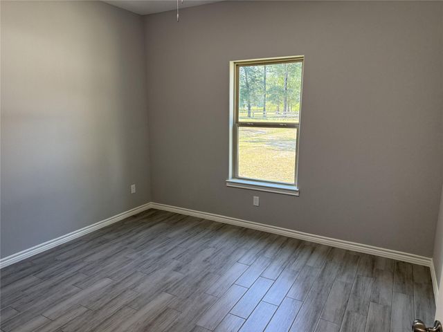 162 County Road 2221, Cleveland, TX 77327