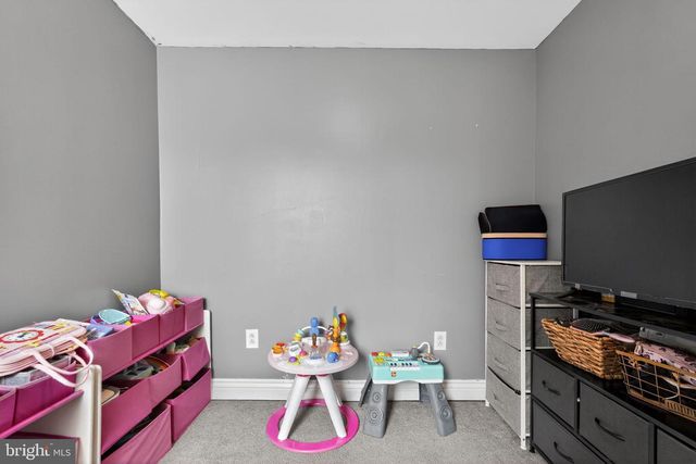2907 S SYDENHAM ST, Philadelphia, PA 19145