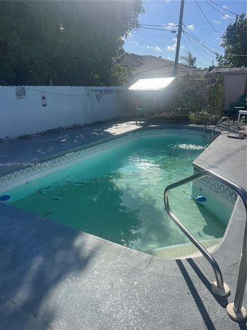 4841 W 2nd Ln, Hialeah, FL 33012