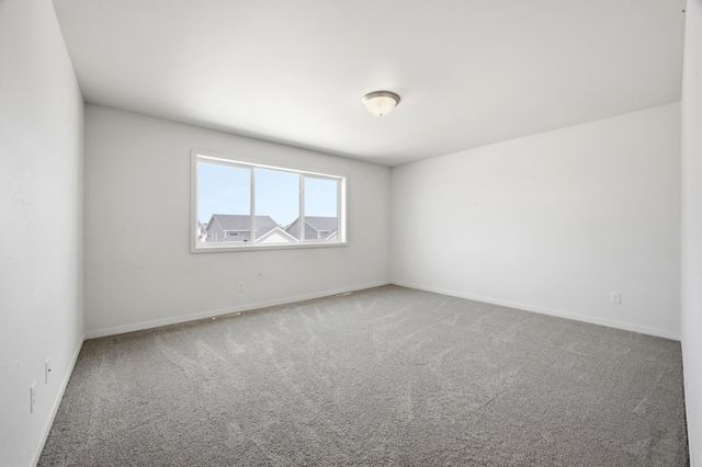 2506 Fulton Loop S, Fargo, ND 58104