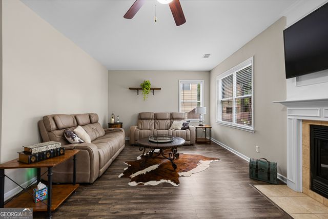 77 Lakeshore Parkway, Newnan, GA 30263