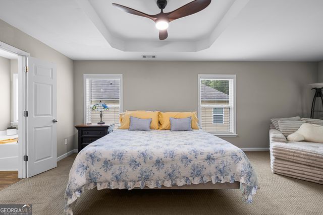 77 Lakeshore Parkway, Newnan, GA 30263