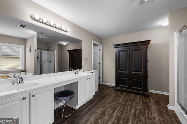 77 Lakeshore Parkway, Newnan, GA 30263